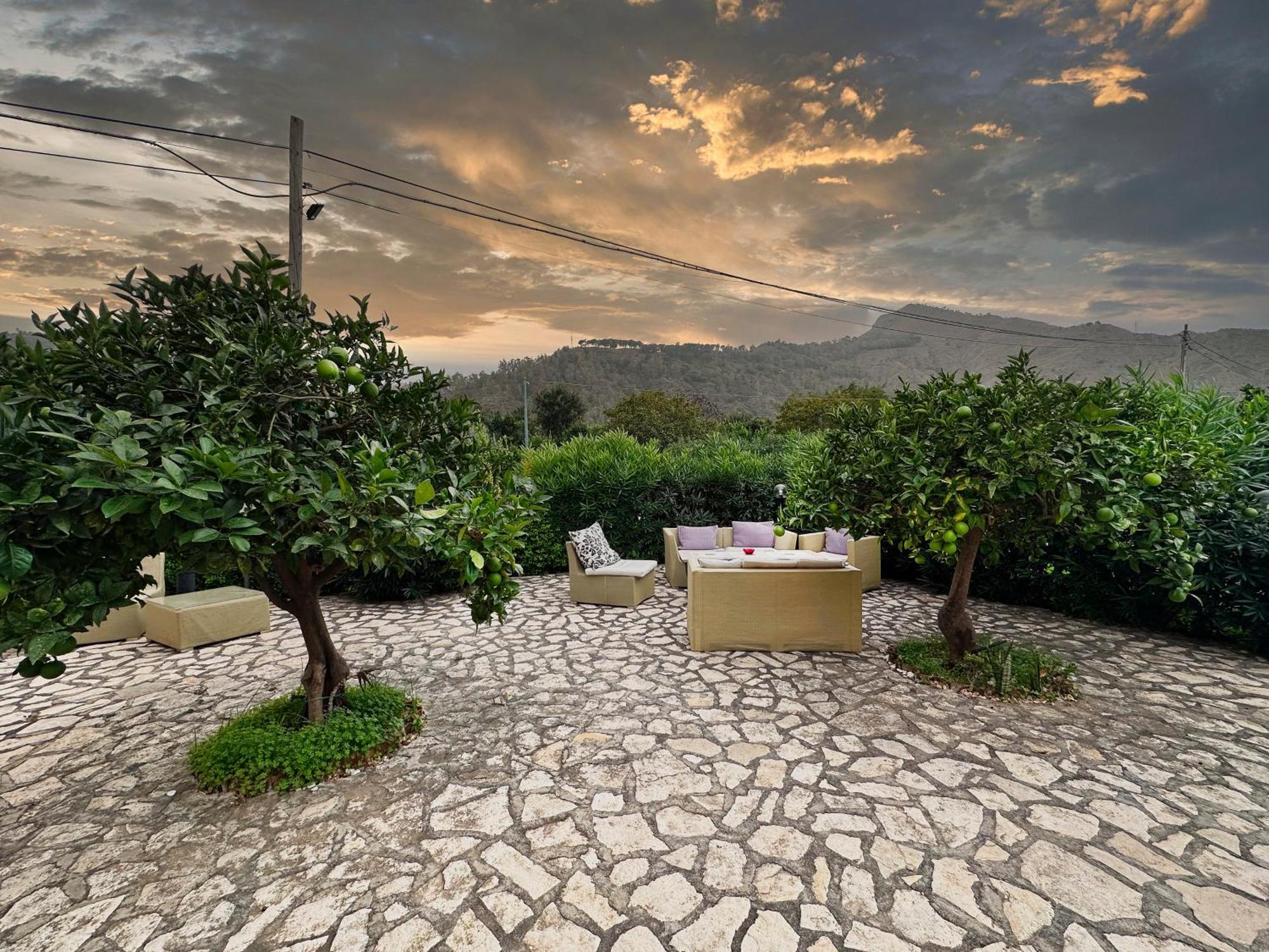 Casale Romano Resort E Relais Motta Camastra エクステリア 写真