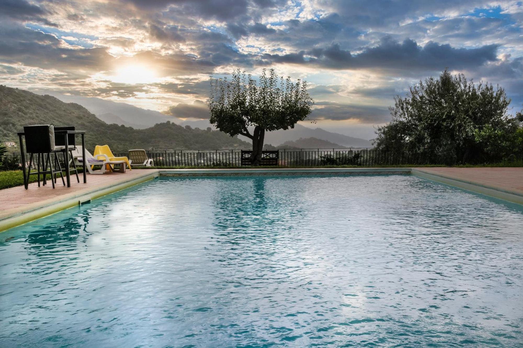 Casale Romano Resort E Relais Motta Camastra エクステリア 写真