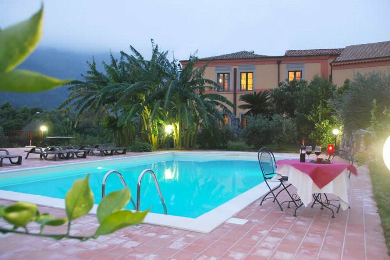 Casale Romano Resort E Relais Motta Camastra エクステリア 写真